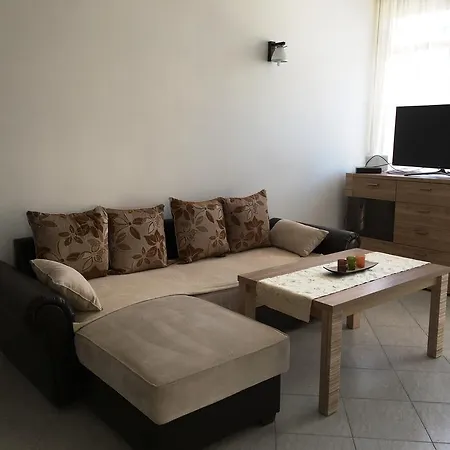 Tatil Evi Krisztina Vendeghaz *